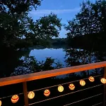 別荘 Sunrise Tiny House Malesov