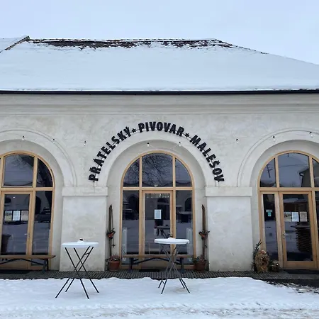 Sunrise Tiny House * Malesov