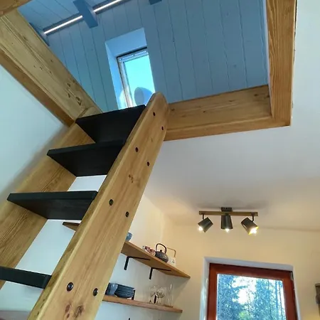 Sunrise Tiny House * Malesov