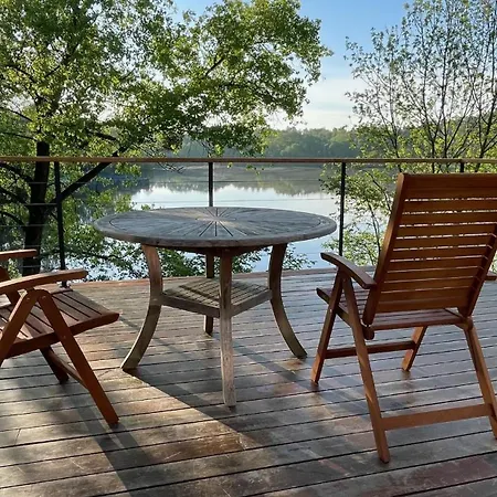 Sunrise Tiny House * Malesov