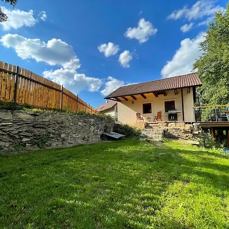 Sunrise Tiny House * Malesov