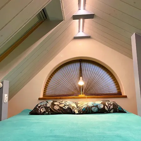 Sunrise Tiny House Malesov