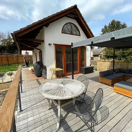 Sunrise Tiny House * Malesov
